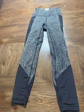 LULULEMON Fit Physique Leggings Black White Full Length Mesh size 4